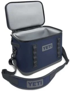 Yeti Hopper Flip 18 Personal Cooler -Ski Pro Outlet Store 191242 website assets studio flip 18 navy gallery3 final