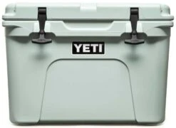 Yeti Tundra 35 Ice Chest Cooler -Ski Pro Outlet Store 200181 tundra 35 sagebrush gallery1 final