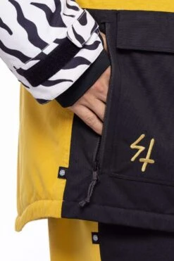 686 Infinity Insulated Jacket 2022-2023 -Ski Pro Outlet Store 686 infinity insulated jacket 2022 2023 ski pro 116716162