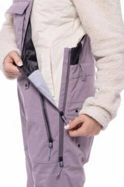 686 Ladies Black Magic Insulated Bib 2022-2023 26 686 Ladies Black Magic Insulated Bib 2022-2023 -Ski Pro Outlet Store 686 ladies black magic insulated bib 2022 2023 ski pro 972423500