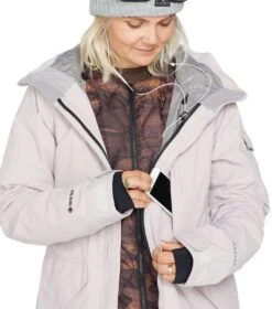 Volcom Ladies Iris 3-in-1 GORE-TEX Jacket 2022-2023 36 Volcom Ladies Iris 3-in-1 GORE-TEX Jacket 2022-2023 -Ski Pro Outlet Store Volcom iris 3 in 1 gore jkt lds 23w 94489288 ski pro