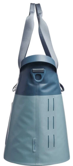 Hydro Flask 26L Day Escape Soft Cooler Tote 15 Hydro Flask 26L Day Escape Soft Cooler Tote -Ski Pro Outlet Store sctb426 breeze dark rain gallery1 final